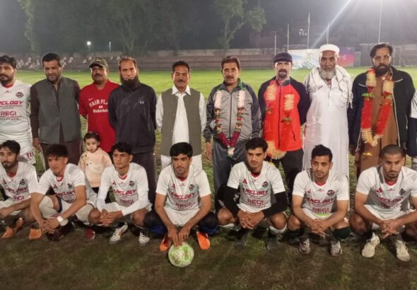 2e908958-9bb8-4ee2-933d-cb12df890b81